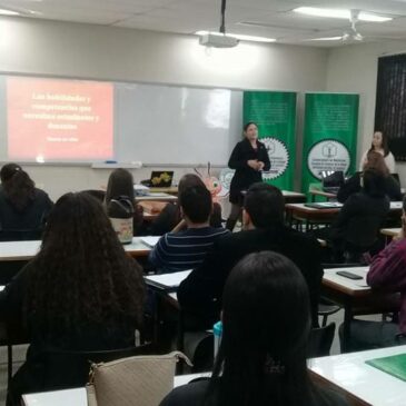 Reunión dirigida a docentes de las Carreras de Licenciatura en Enfermería y Licenciatura en Nutrición