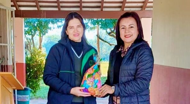 Entrega de obsequios a la Escuela Básica N° 1408 San Jorge.